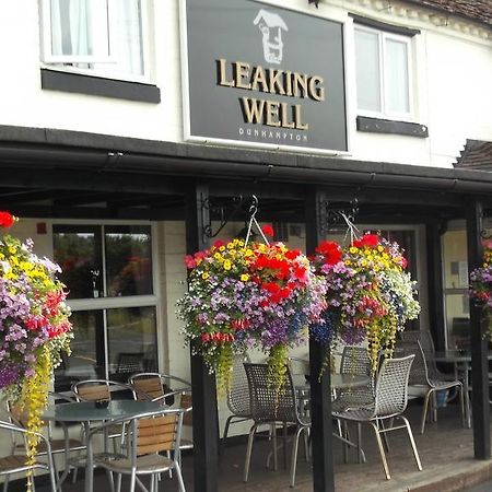 Bed and Breakfast The Leaking Well Dunhampton Esterno foto